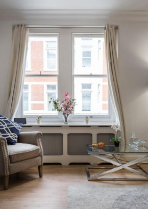 Urban Chic - Nassau, London